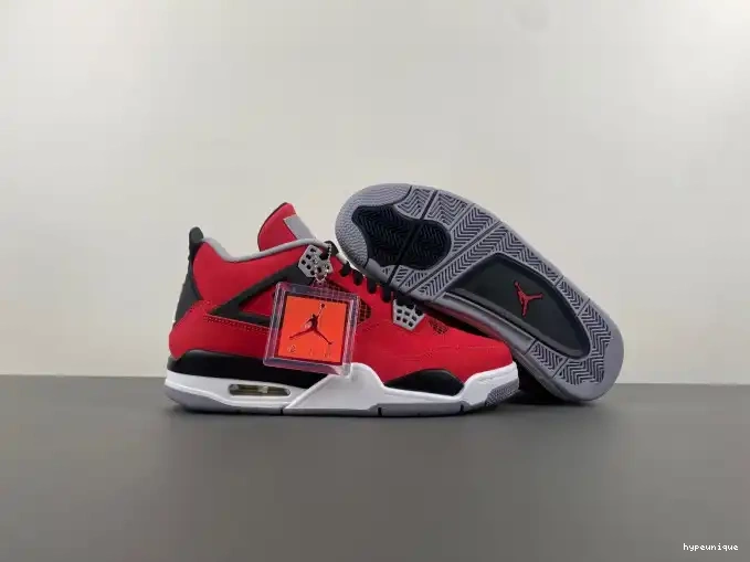 HYPE Toro 308497-603 Retro Jordan 4 Bravo 0423